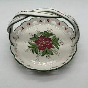 EUC Like New RCCL Portugal Art Christmas Poinsettia Ceramic Hand painted Basket